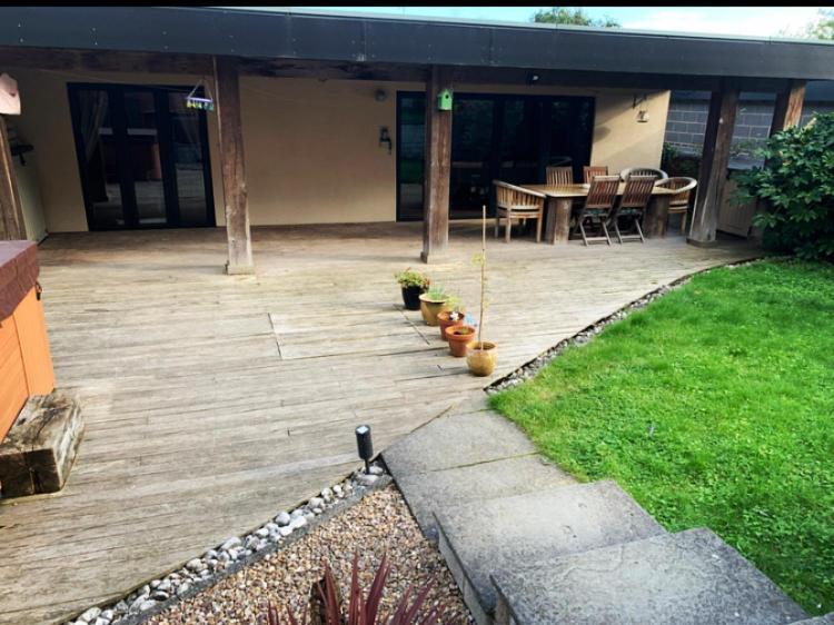 Annie The Annex, A Self Contained From Fully Equipped Space With Street Parking Apartment *